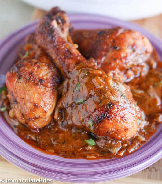 Creamy and Spicy Baked Chicken Legs ready to enjoy