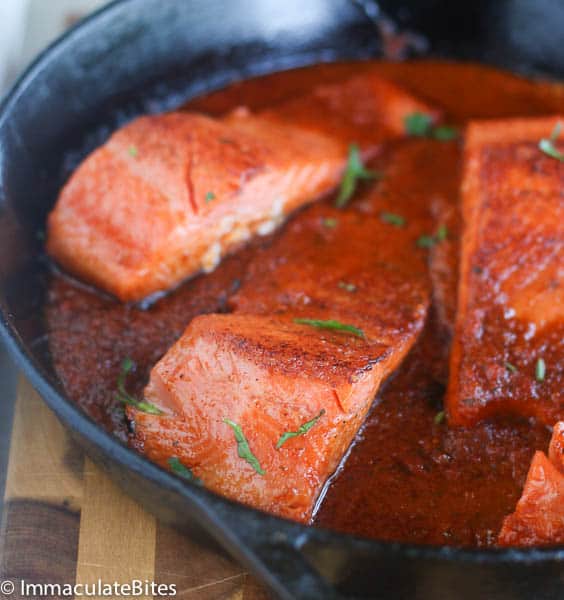 Salmon in Spicy Tomato Sauce