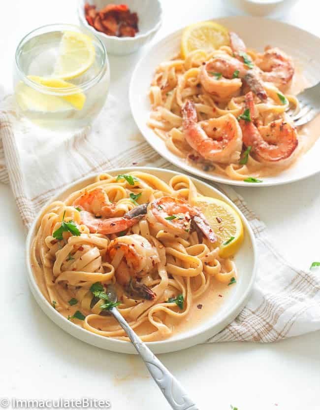 Creamy Bacon Fettuccine Shrimp Scampi