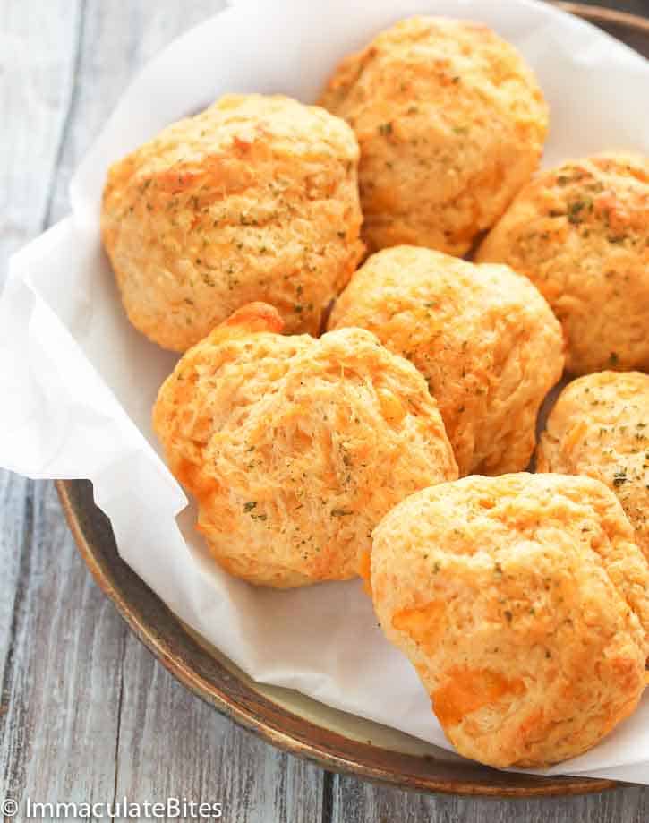 Red Lobster Cheddar Bay Biscuit