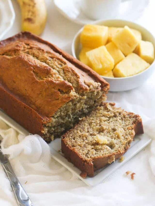 Banana pineapple bread with rum, vanilla, nutmeg ready in 10 minutes