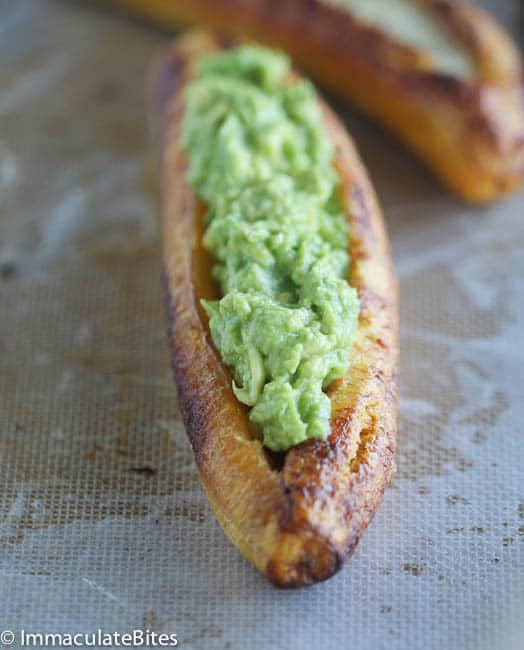 BAKED PLANTAINS WITH GUACAMOLE