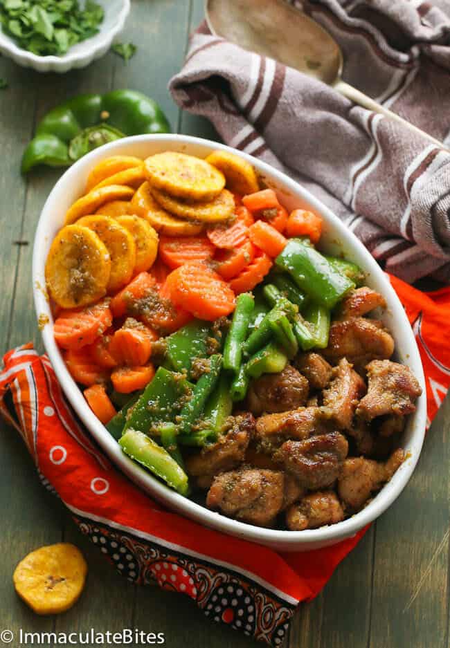 Beautiful and vibrant Chicken, Plantains, and Vegetables