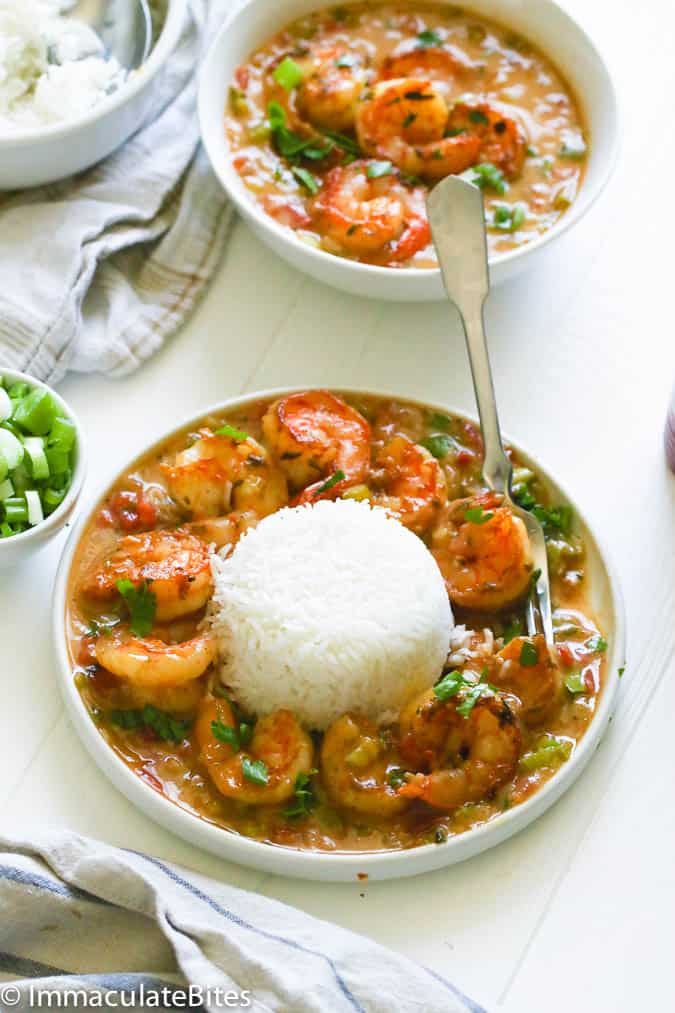 Shrimp Étouffée with rice in the middle