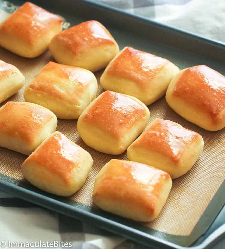 Texas Roadhouse bread rolls