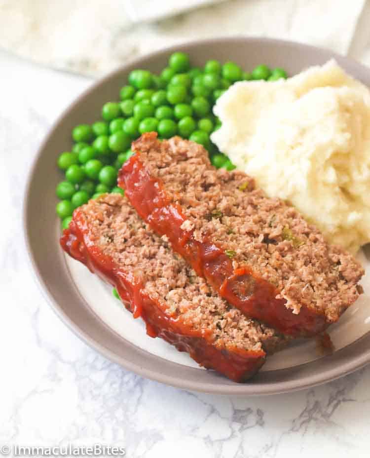 Easy Meatloaf with Mashed Potatoes and Peas