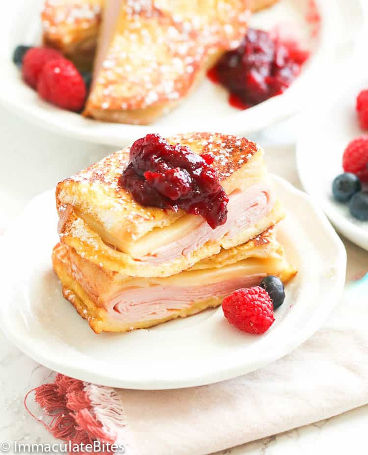 An insanely delicious Monte Cristo sandwich for an easy Christmas lunch idea