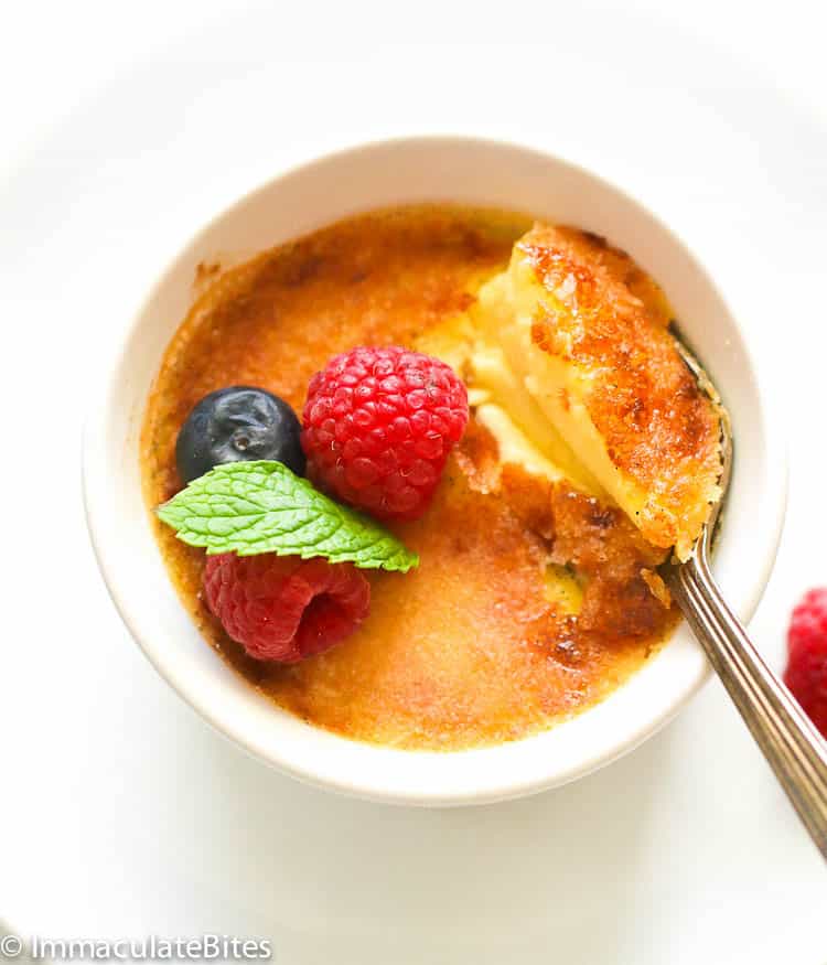 Creme Brulee with fruit