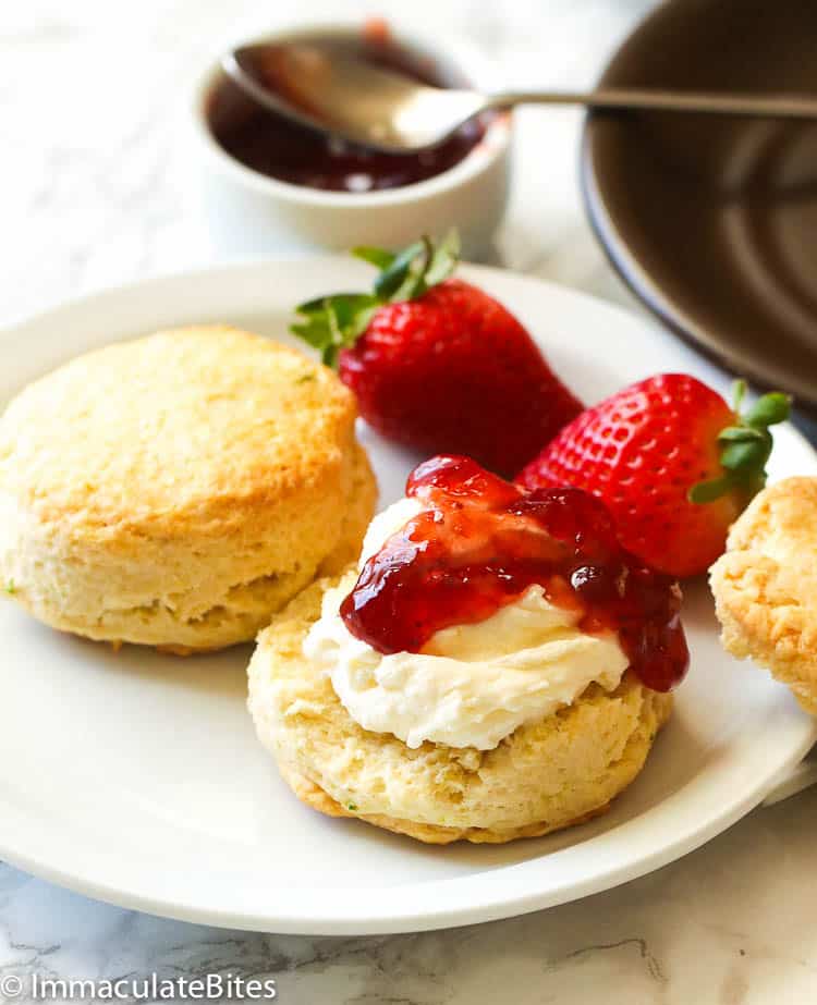 Controle Tegen Zinloos Clotted Cream - Immaculate Bites