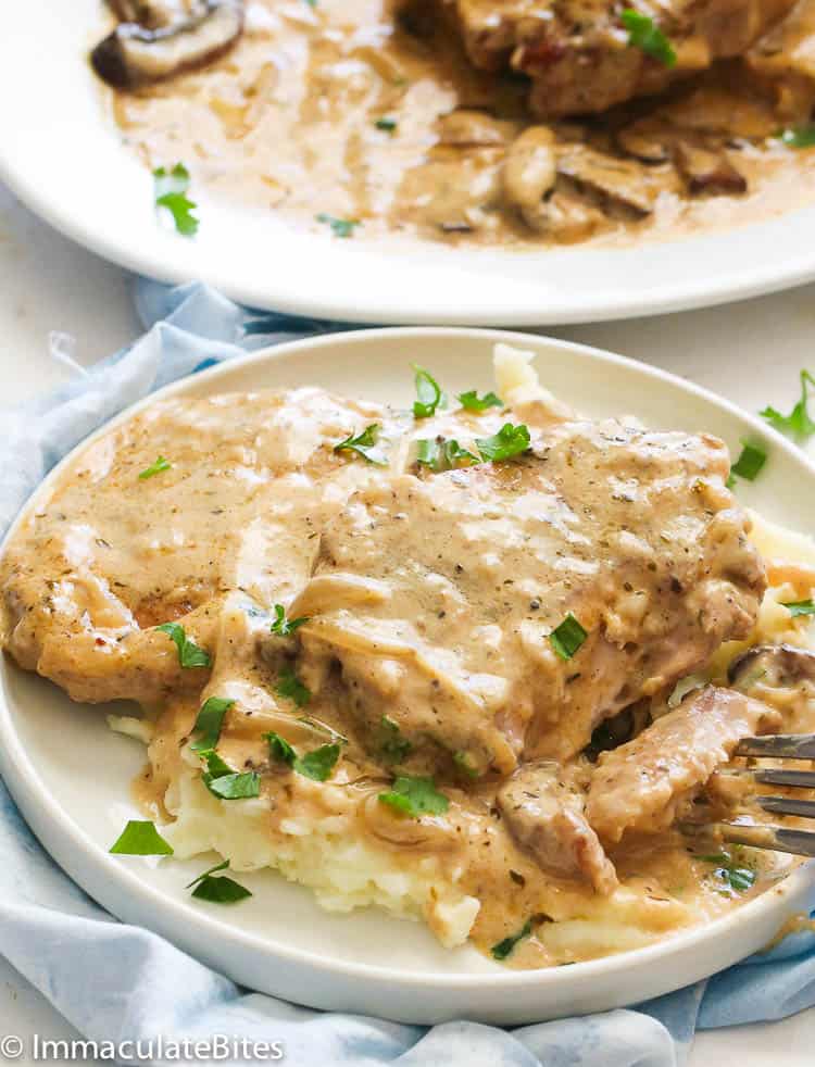 Slow Cooker Pork Chops and Mashed Potatoes