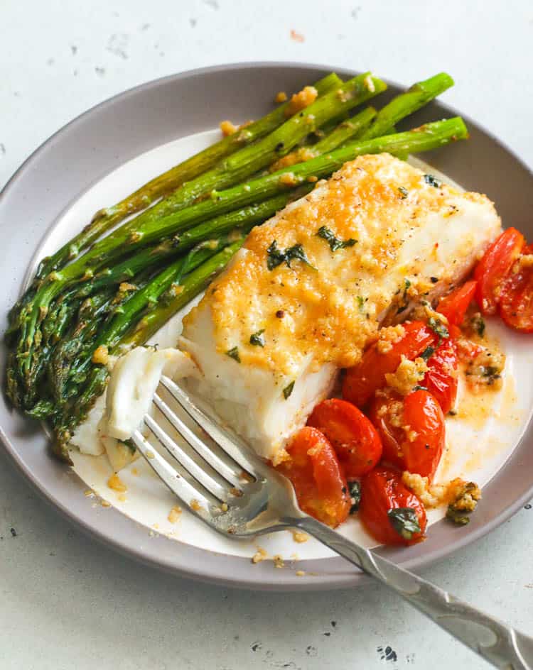 Halibut with Asparagus and Tomatoes