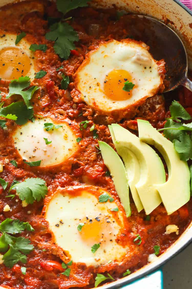 Brunch recipe - Poached eggs and tomato-based stew 