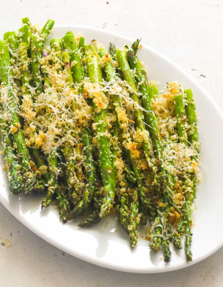A plate of Parmesan crusted baked asparagus