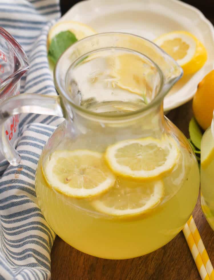 Lemonade One of Three Ways for a Labor Day picnic