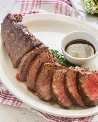 7 Crowd-Pleasing Roast Beef Recipes for Dinner - Immaculate Bites