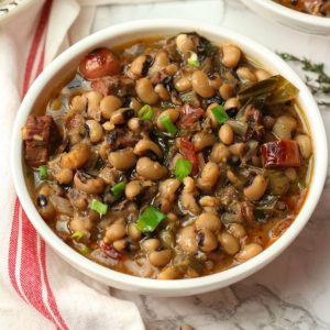 Instant Pot Black Eyed Peas served in a bowl