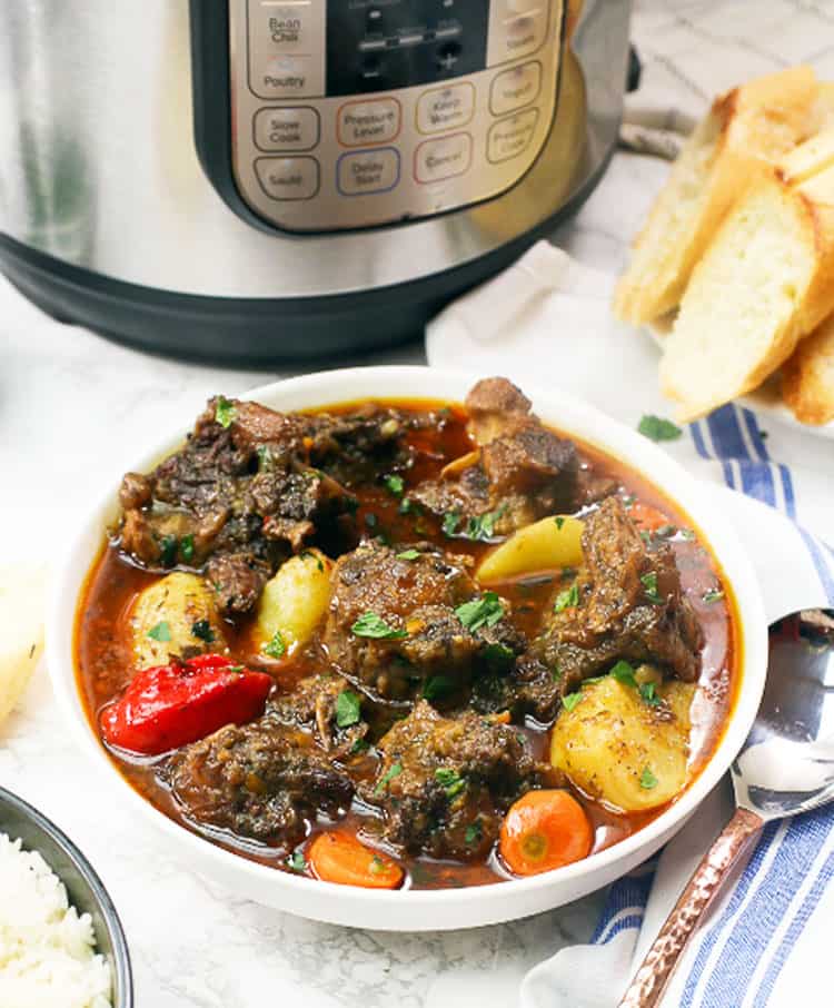 Instant Pot Oxtail Soup