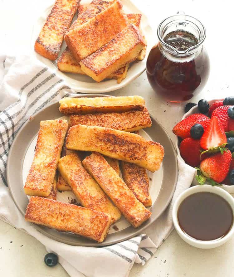 Cinnamon French Toast Sticks with Berries and Syrup