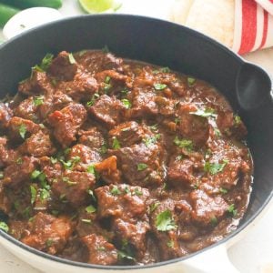 Carne Guisada in a cast iron