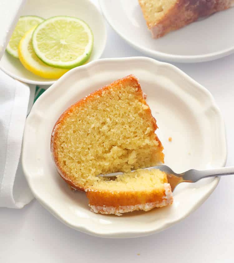 Slice 7UP Pound Cake with Fork