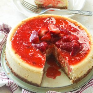 New York Cheesecake with Strawberries