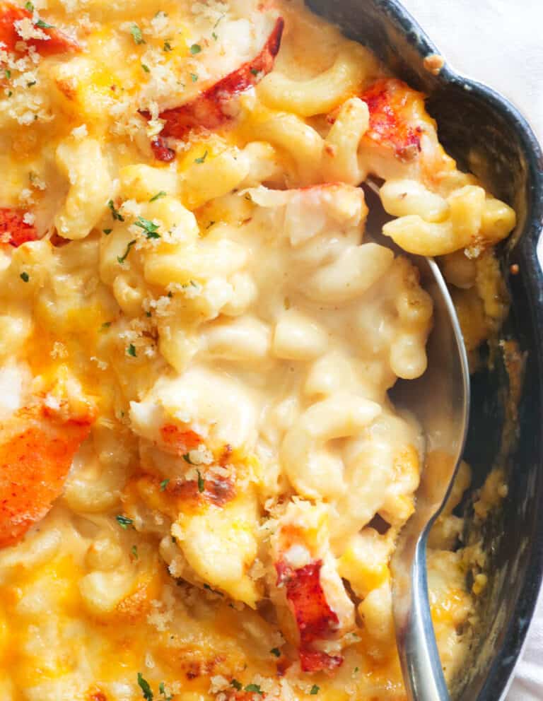 Lobster mac and cheese closeup