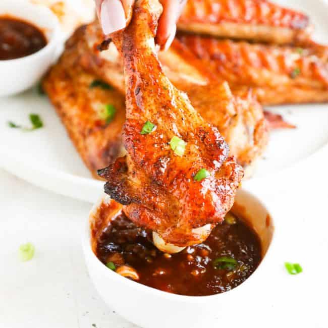 Baked turkey wings on a wire rack