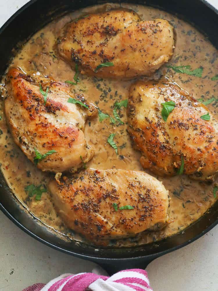 Creamy Balsamic Chicken in a Pan