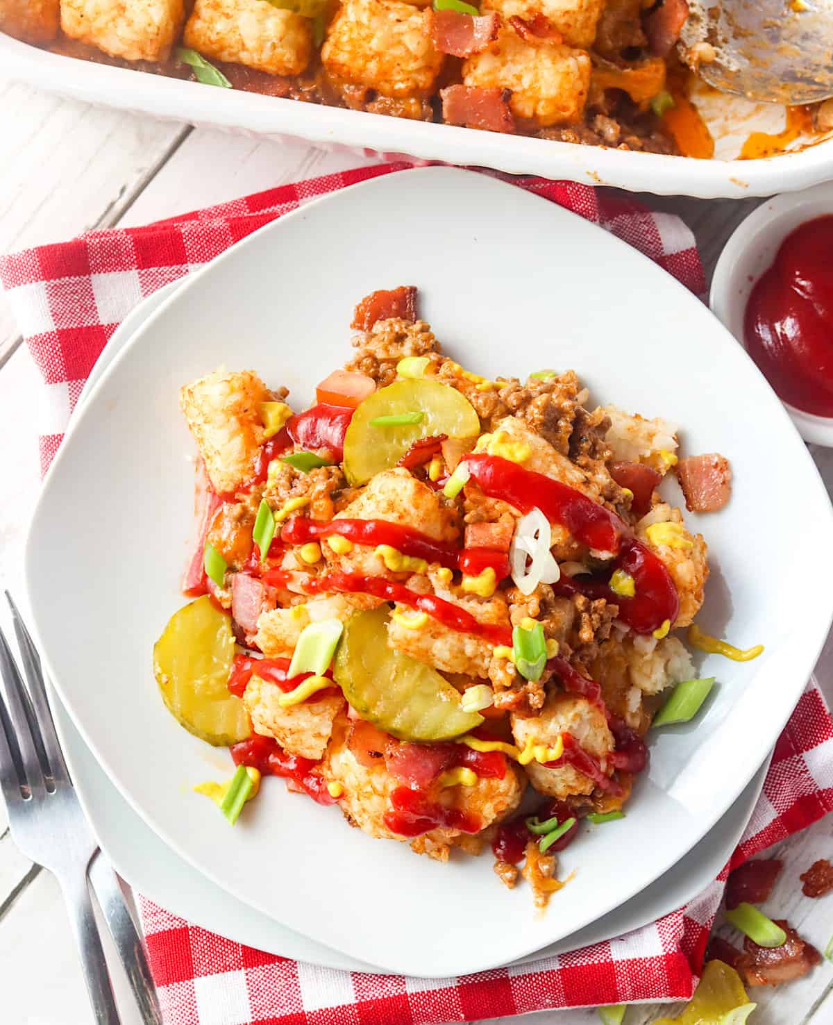 Enjoy a fantastic serving of cheeseburger tater tot casserole