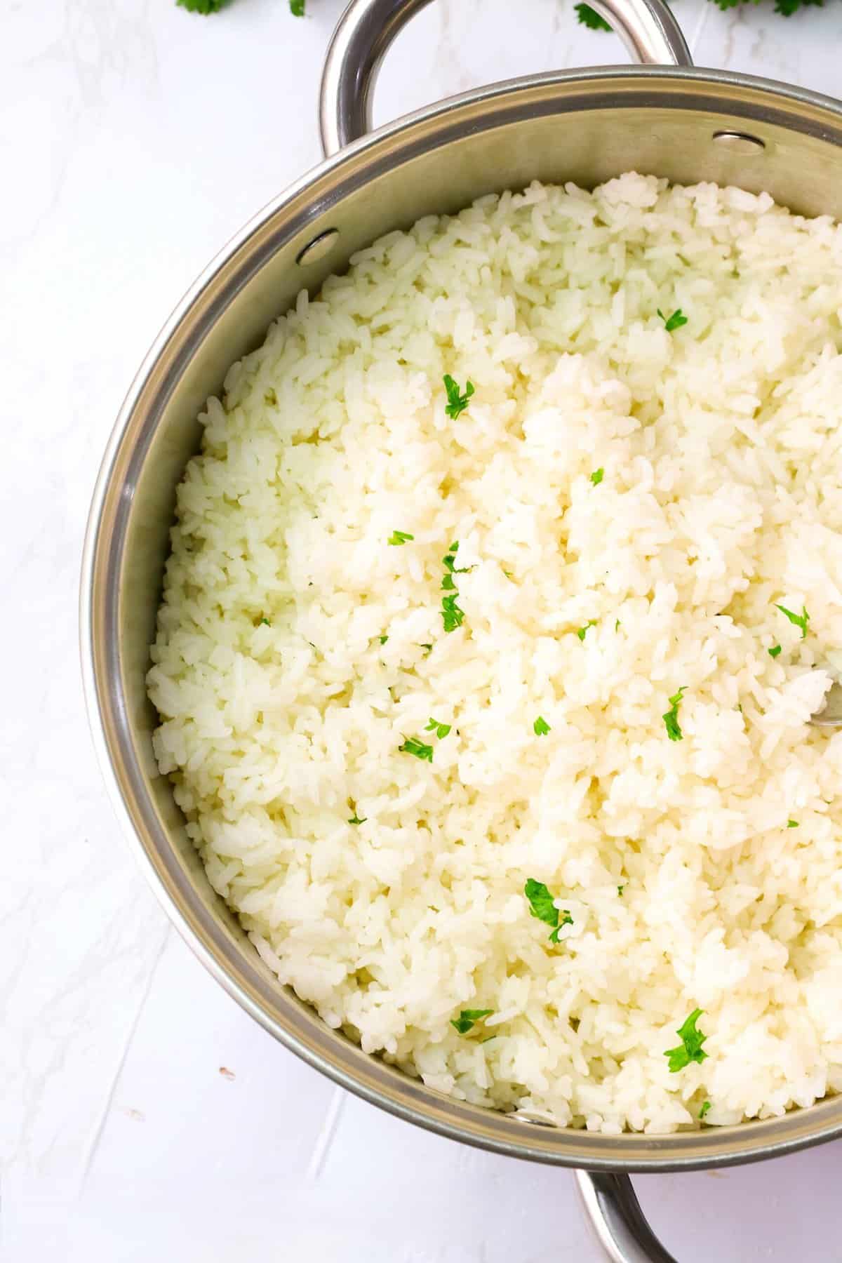 Fresh, hot jasmine rice