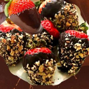 Chocolate-Dipped Strawberries (2)