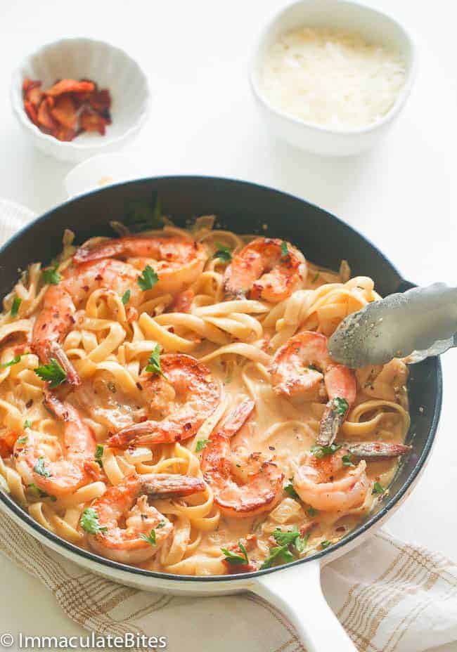 Creamy Bacon Fettuccine Shrimp Scampi