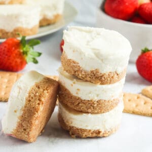 A mouthwatering stack of no-bake cheesecake bites
