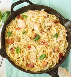 A skillet full of insanely delicious chicken carbonara.