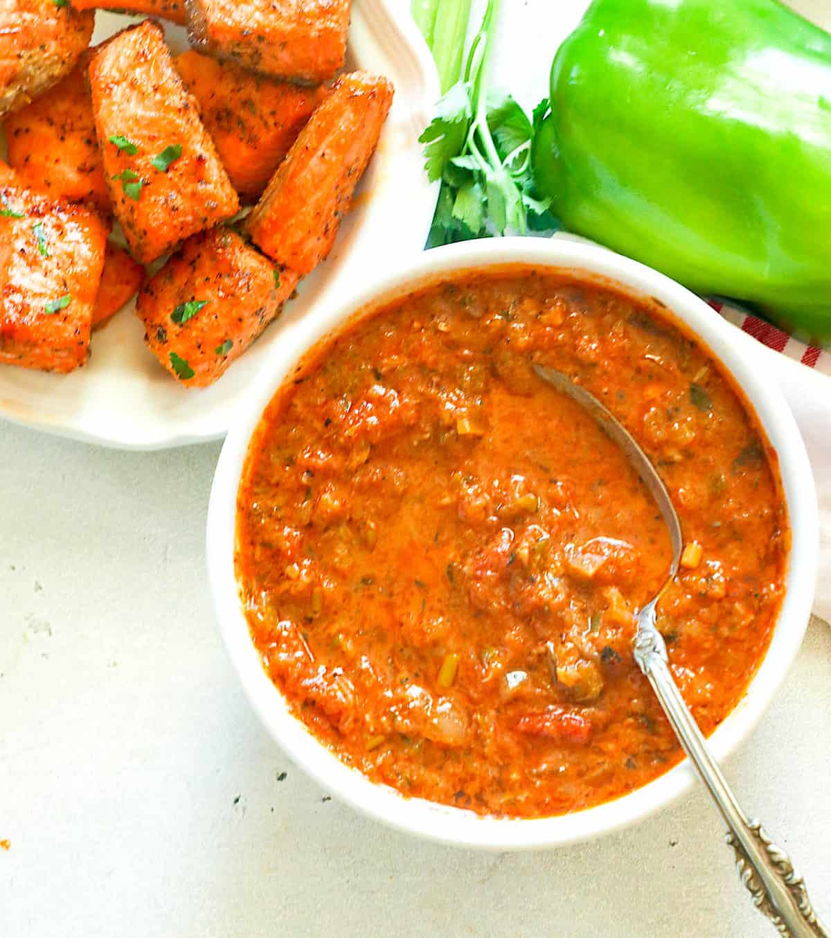 Delectable Creole sauce with salmon bites