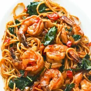 How to Make Spicy Shrimp Spinach Pasta