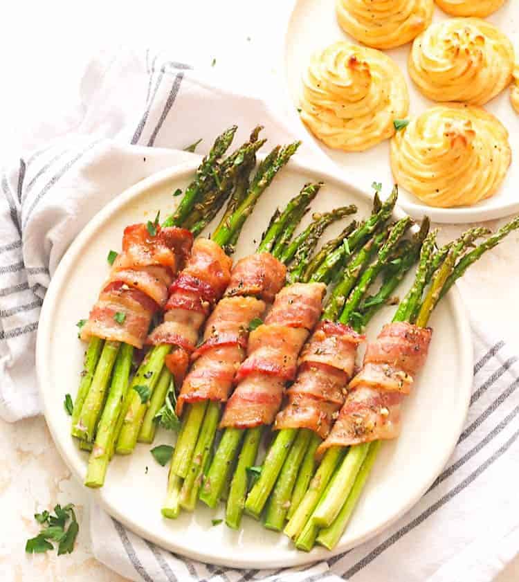 Bacon wrapped asparagus with Duchess potatoes