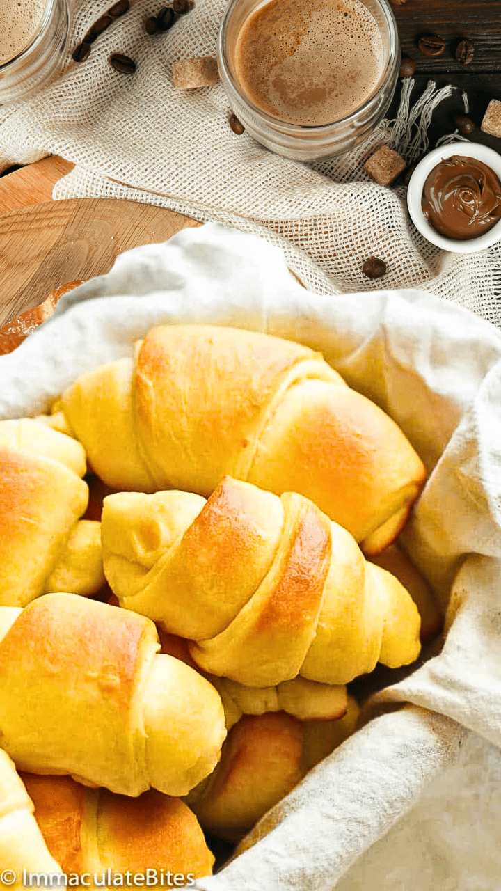 https://www.africanbites.com/wp-content/uploads/2023/11/Making-Homemade-Crescent-Rolls.png