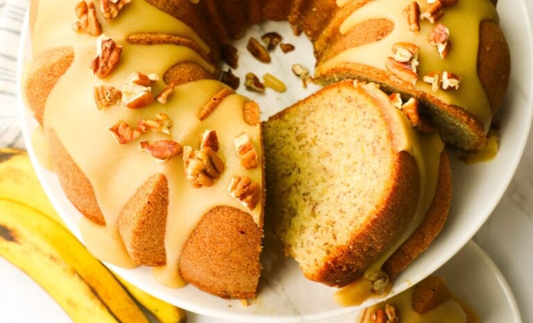 Slicing up a freshly made banana bundt cake