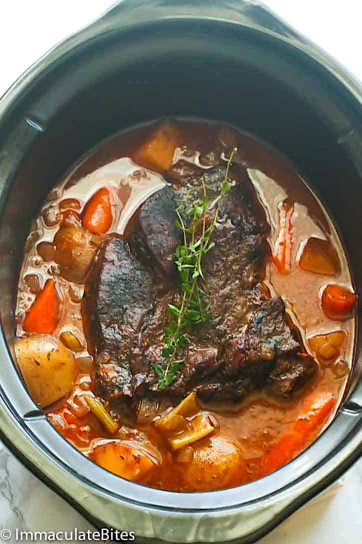 Your slow cooker pot roast is done and you're ready to make the gravy.