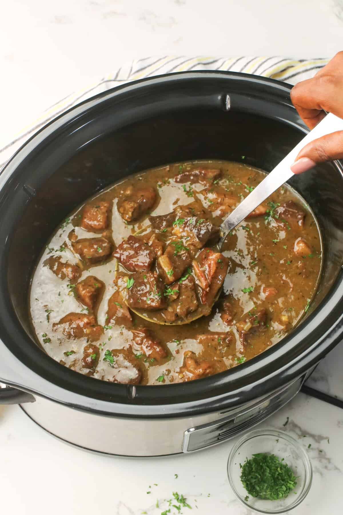 Tips on how to enjoy the deliciousness of slow-cooked beef