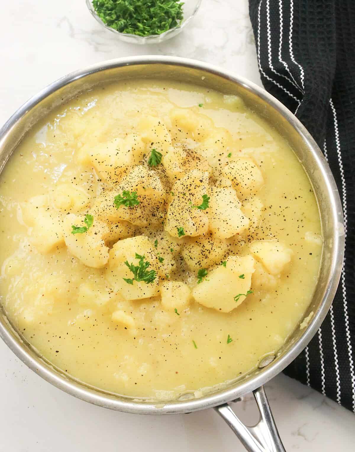 A freshly made pot of stewed potatoes ready to enjoy
