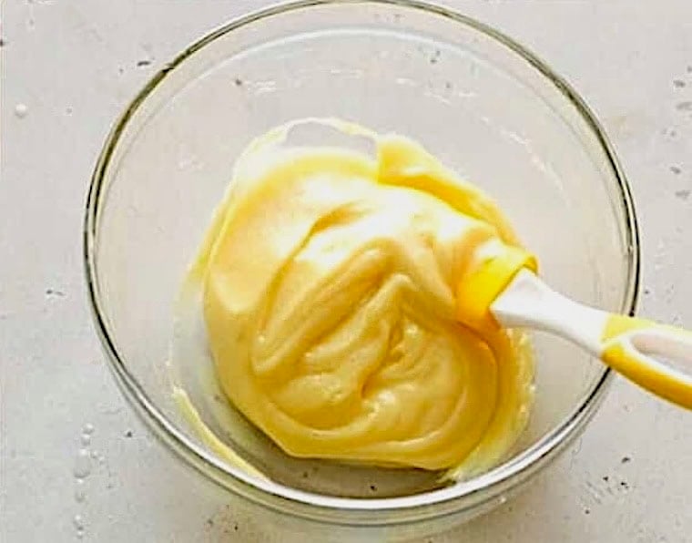 Fresh mayonnaise ready to use.