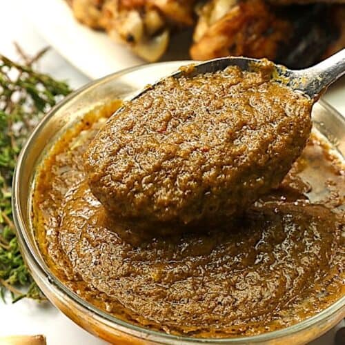 Thick and spicy sauce that pairs perfectly with jerk chicken wings.